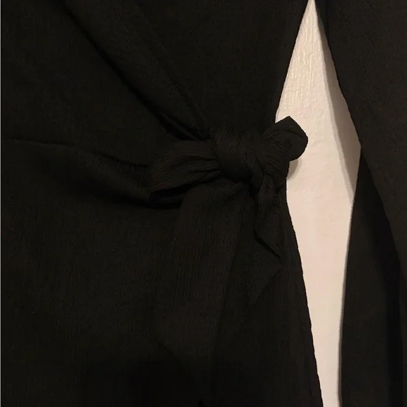 H&M Black Long Sleeve Wrap Midi Dress - Picture 4 of 8